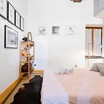 Acquario & Porto Antico Bright Apartment